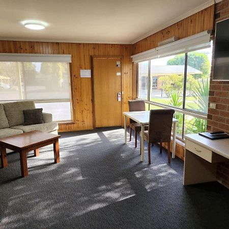 Country Roads Motor Inn Naracoorte Exterior foto