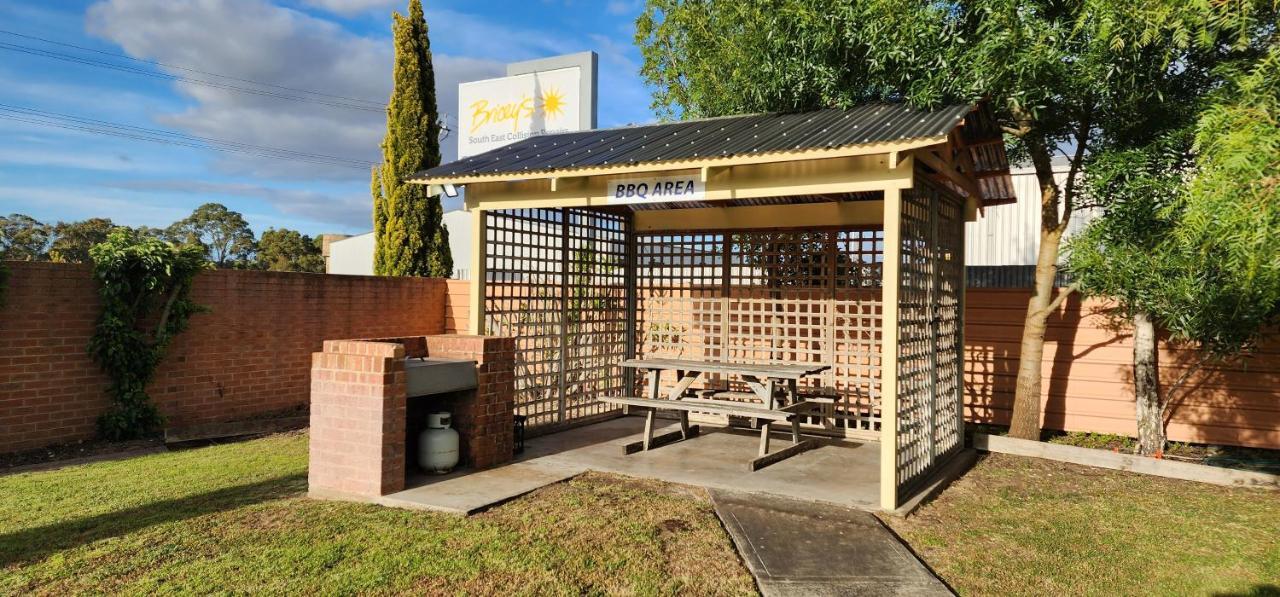 Country Roads Motor Inn Naracoorte Exterior foto