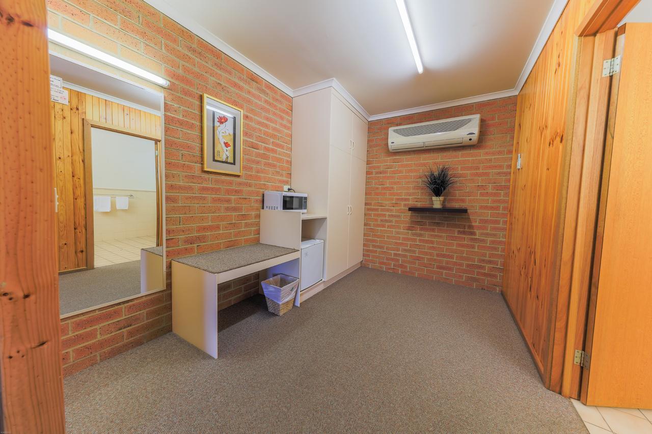 Country Roads Motor Inn Naracoorte Exterior foto