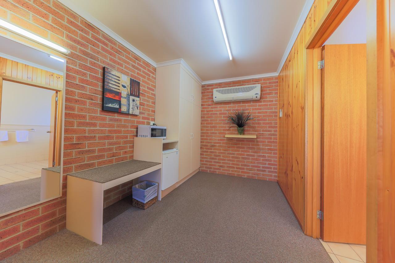 Country Roads Motor Inn Naracoorte Exterior foto